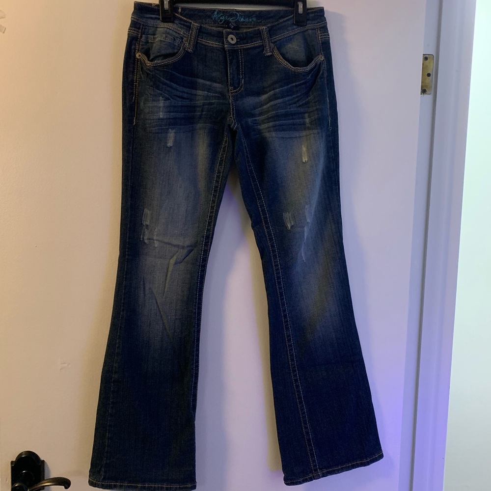 Ariya jeans